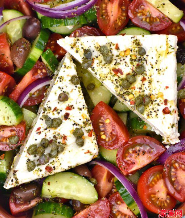 地中海风情：品味希腊沙拉的清新