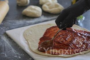 电饭煲做蛋糕的简单做法视频教程，电饭煲做蛋糕简单方法视频教程