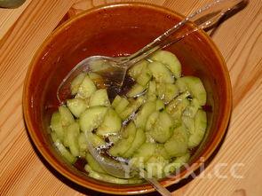 糖醋黄瓜的腌制方法配比，糖醋黄瓜的腌制方法