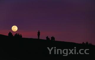 古诗中秋夜李峤带拼音，古诗《中秋》