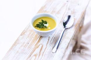 清汤鱼的做法白色汤,清汤鱼的做法大全家常菜