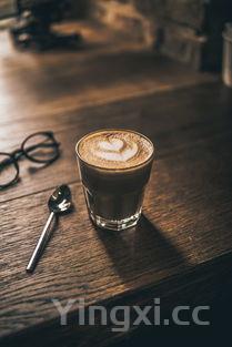 拿铁咖啡，拿铁咖啡和牛奶的比例