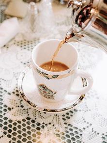 在家自制奶茶的做法简单又好喝，在家自制奶茶的做法简单