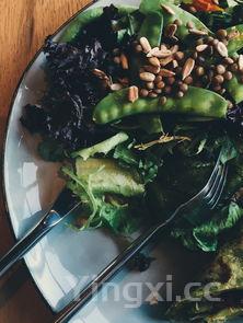 适合做沙拉的蔬菜有哪些，适合做沙拉的常见蔬菜