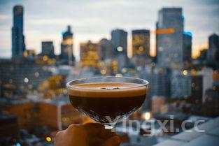 龙舌兰日出鸡尾酒故事简介，龙舌兰日出鸡尾酒