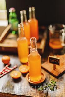 为什么要用陶瓷坛装酒，白酒为什么用陶坛贮存