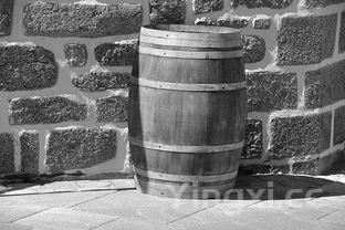 葡萄酒为什么用橡木桶装,葡萄酒为什么用橡木桶