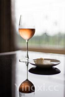 哪些人不宜喝红酒，什么样的人群不能喝红酒