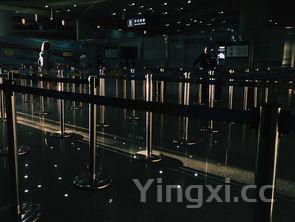 一个人去酒吧怎么花钱最少,一个人去酒吧如何点酒