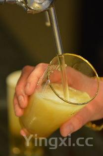 详细阅读:蜂蜜柠檬水什么时候喝最好,蜂蜜柠檬水什么时候喝最好?有什么功效 蜂蜜柠檬水什么时候喝最好,蜂蜜柠檬水什么时候喝最好?有什么功效