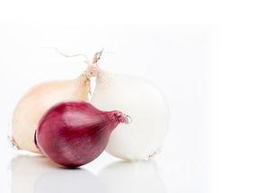 洋葱和谁搭配最好吃，洋葱和什么搭配一起吃最好吃