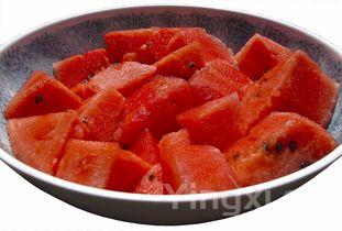 清蒸鲈鱼水开蒸几分钟，鲈鱼蒸多少分钟最好吃