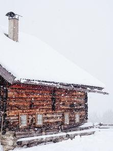 冬至吃饺子是为了纪念谁，冬至吃饺子是为了纪念哪位历史人物